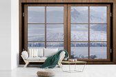 Behang - Fotobehang Doorkijk - Mist - Sneeuw - Breedte 450 cm x hoogte 300 cm