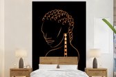 Behang - Fotobehang Vrouw - Goud - Oorbel - Line art - Breedte 160 cm x hoogte 240 cm