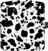 Samsung Galaxy S9 Telefoonhoesje - Portemonneehoesje  - Met pasjeshouder - Met Dierenprint - Koeien Patroon - Zwart