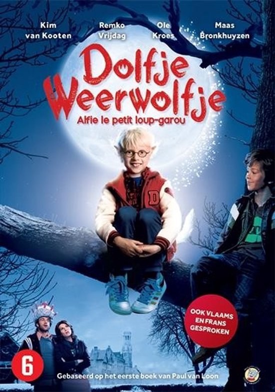 DVD-hoes 'Dolfje Weerwolfje' met een jongen met een bril die op een tak zit, met de maan op de achtergrond. Met acteurs Kim van Kooten, Remko Vrijdag, Ole Kroes en Maas Bronkhuysen.