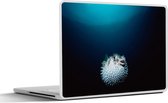 Laptop sticker - 17.3 inch - Opgeblazen kogelvis zwemt in diep water - 40x30cm - Laptopstickers - Laptop skin - Cover