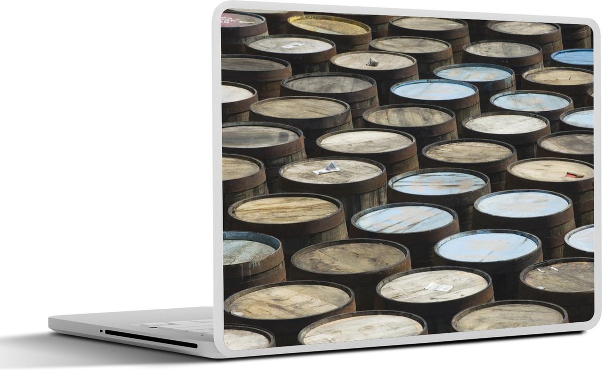 Afbeelding van product SleevesAndCases  Laptop sticker - 11.6 inch - Vaten gevuld met whisky