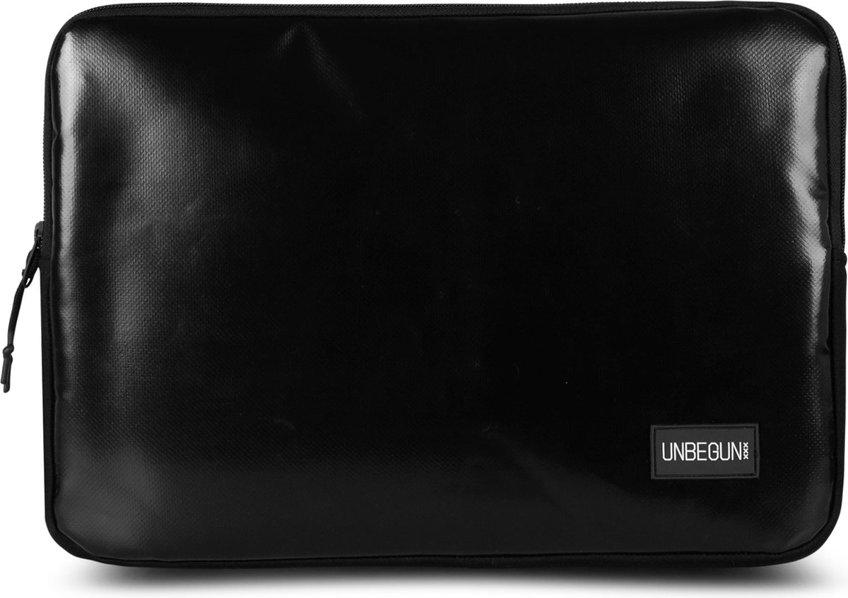 MacBook Pro 13 inch case (van gerecycled materiaal) - Zwarte laptop sleeve/hoes voor MacBook Pro 13 inch (2023/2024)