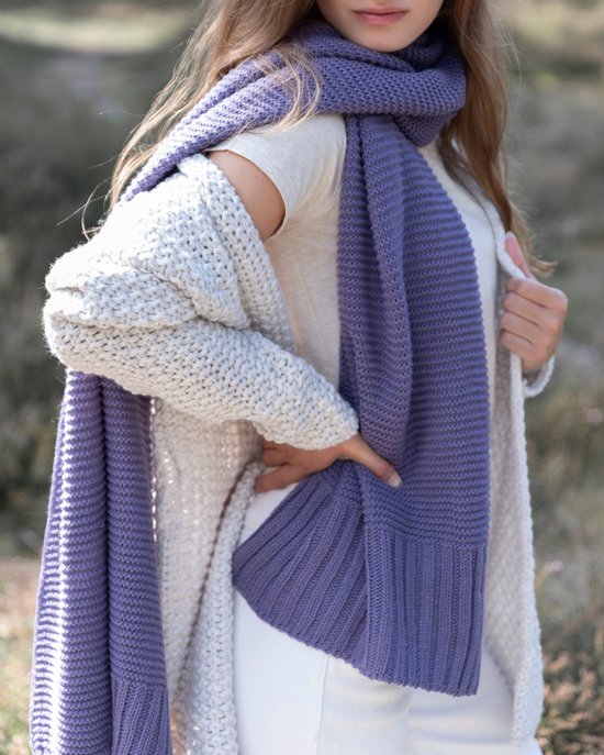 Knit Factory - Jamie Gebreide Sjaal Dames & Heren - Herfst- & Wintersjaal - Langwerpige sjaal - Wollen sjaal - Heren sjaal - Dames sjaal - Unisex - Antraciet - Donkergrijs - 200x45 cm