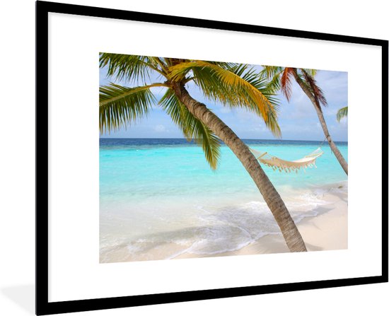 Photo en cadre - Hamac près de deux palmiers aux Maldives cadre photo noir avec passe-partout blanc xxl 120x80 cm - Affiche sous cadre (Décoration murale salon / chambre) / Mer et plage