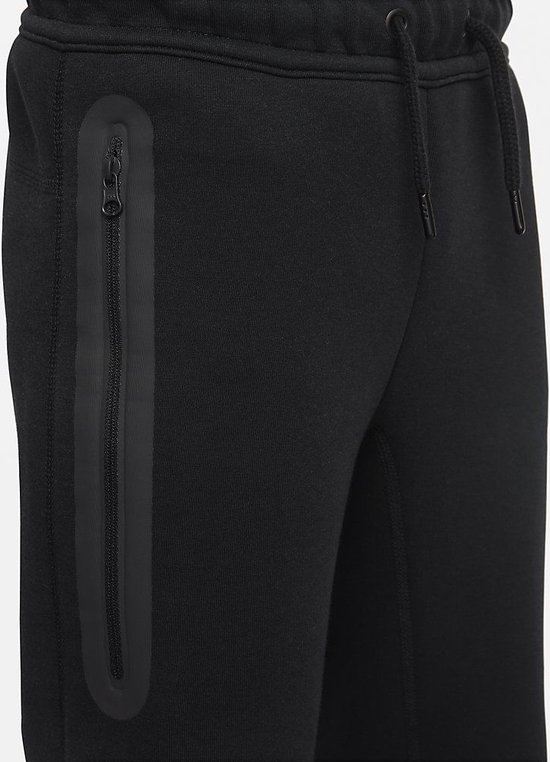 Nike Sportswear Tech Fleece Pant Kids Triple Black Maat 170 (herenmaat S)