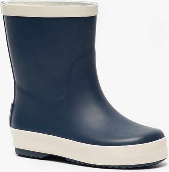 Botte de pluie bleu foncé avec bordure beige en haut et en bas.