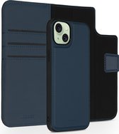 Accezz Hoesje Met Pasjeshouder Geschikt voor iPhone 15 Plus - Accezz Premium Leather 2 in 1 Wallet Bookcase - Donkerblauw