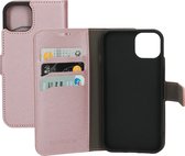 Mobiparts hoesje geschikt voor Apple iPhone 13 - Saffiano Wallet/Portemonnee hoesje - Magneet Sluiting - 3 Opbergvakken - Roze