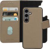 Coque Samsung Galaxy S24 - MagSafe - Wallet 2-en-1 Book Case - Cuir Véritable - Coque Amovible - Fermeture Aimant Fort - Paiement sans contact - Beige - Mobiparts