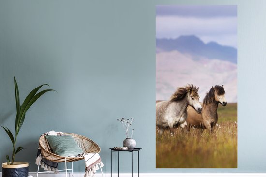 Muurstickers - Sticker Folie - Paarden - Gras - Bergen - 80x160 cm - Plakfolie - Muurstickers Kinderkamer - Zelfklevend Behang - Zelfklevend behangpapier - Stickerfolie