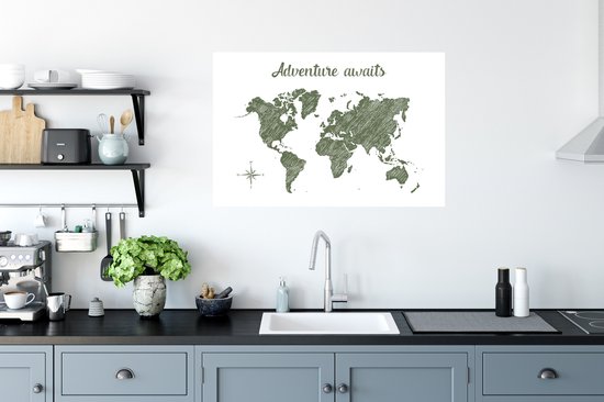 Sticker Muursticker Cartes du monde du monde vert foncé avec rayures et citation L'aventure vous attend - 90x60 cm - film adhésif autocollant - sticker mural repositionnable