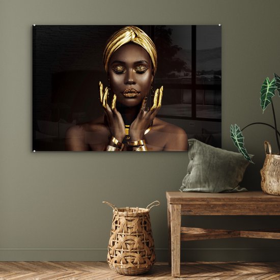 MuchoWow® Glasschilderij 120x80 cm - Schilderij acrylglas - Vrouw - Abstract - Goud - Portret - Foto op glas - Muurdecoratie woonkamer - Wanddecoratie slaapkamer - Schilderijen