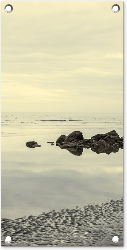 Tuinposter Strand - Zee - Steen - 30x60 cm - Tuindoek - Buitenposter