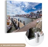 MuchoWow® Peinture sur Verre - Volendam sous un ciel nuageux - 150x100 cm - Peintures sur Verre Acrylique - Photo sur Glas