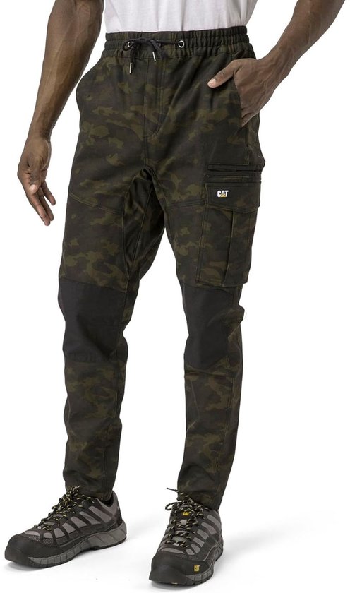 Pantalon homme imprimé camouflage nocturne, ceinture élastique, poches cargo et genoux renforcés.