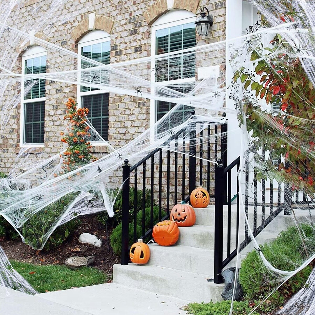 Ibenzoa® Uitgebreide Halloween Spinnenweb Decoratie Set met 100 g Rekbaar Web en 30 Kunstspinnen voor Binnen en Buiten