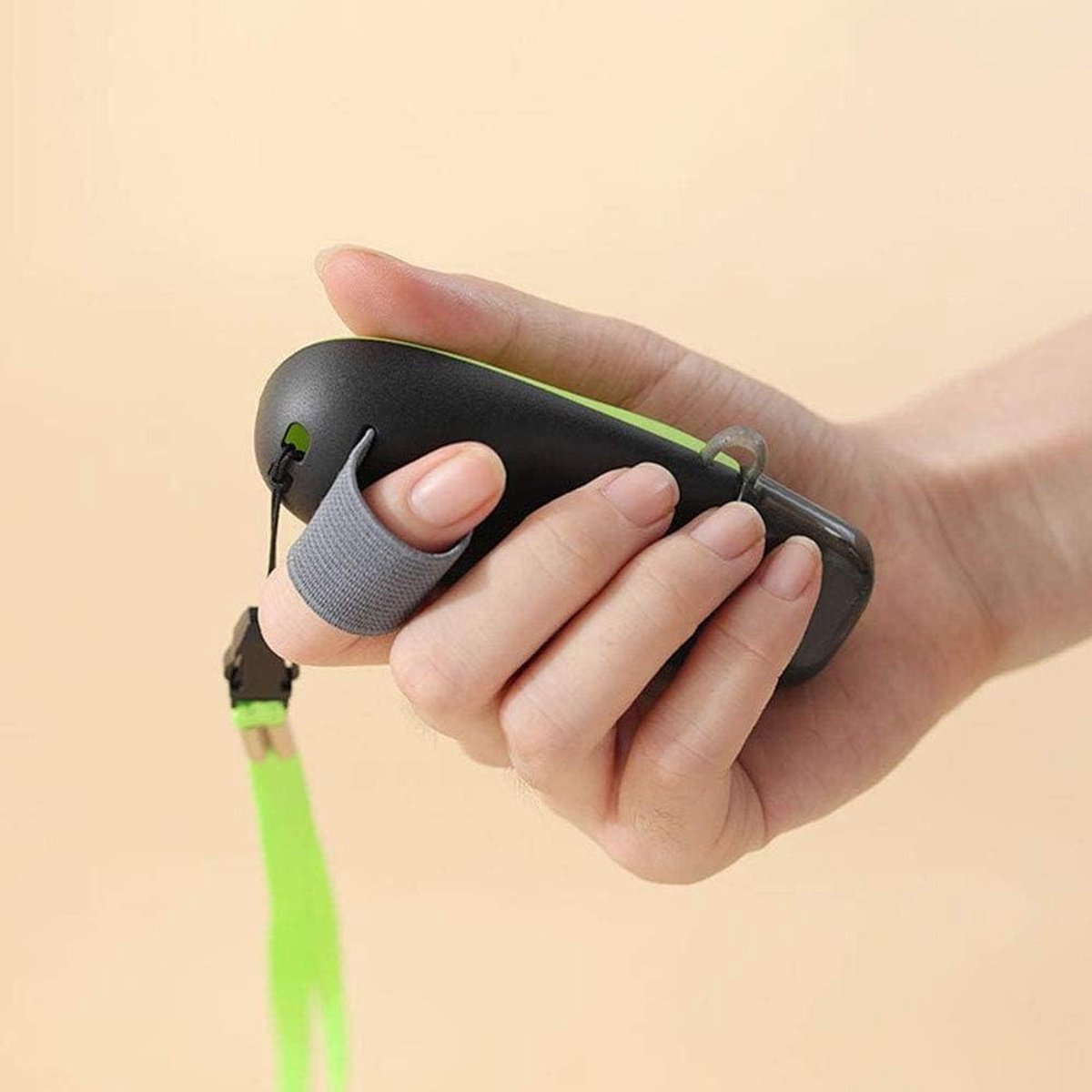 Allecto Plus - Wristband Clicker voor training van honden, katten en paarden - met lanyard armband. Helpt bij educatie en training - Inclusief click geluid - Duurzaam en handig.