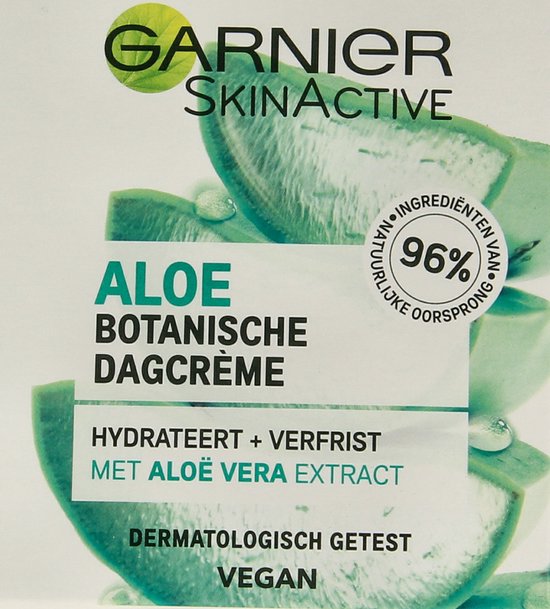Garnier SkinActive Aloe Botanische Dagcrème doosje met afbeelding van Aloë Vera plant. Hydrateert en verfrist.