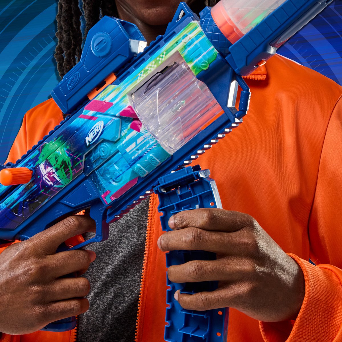 Nerf Loadout Cyberlight Ghost Blaster voor foamdarts en 24 Nerf N1