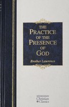 Boek "The Practice of the Presence of God" door Brother Lawrence. Donkerblauwe en gouden tekst op crèmekleurige kaft.