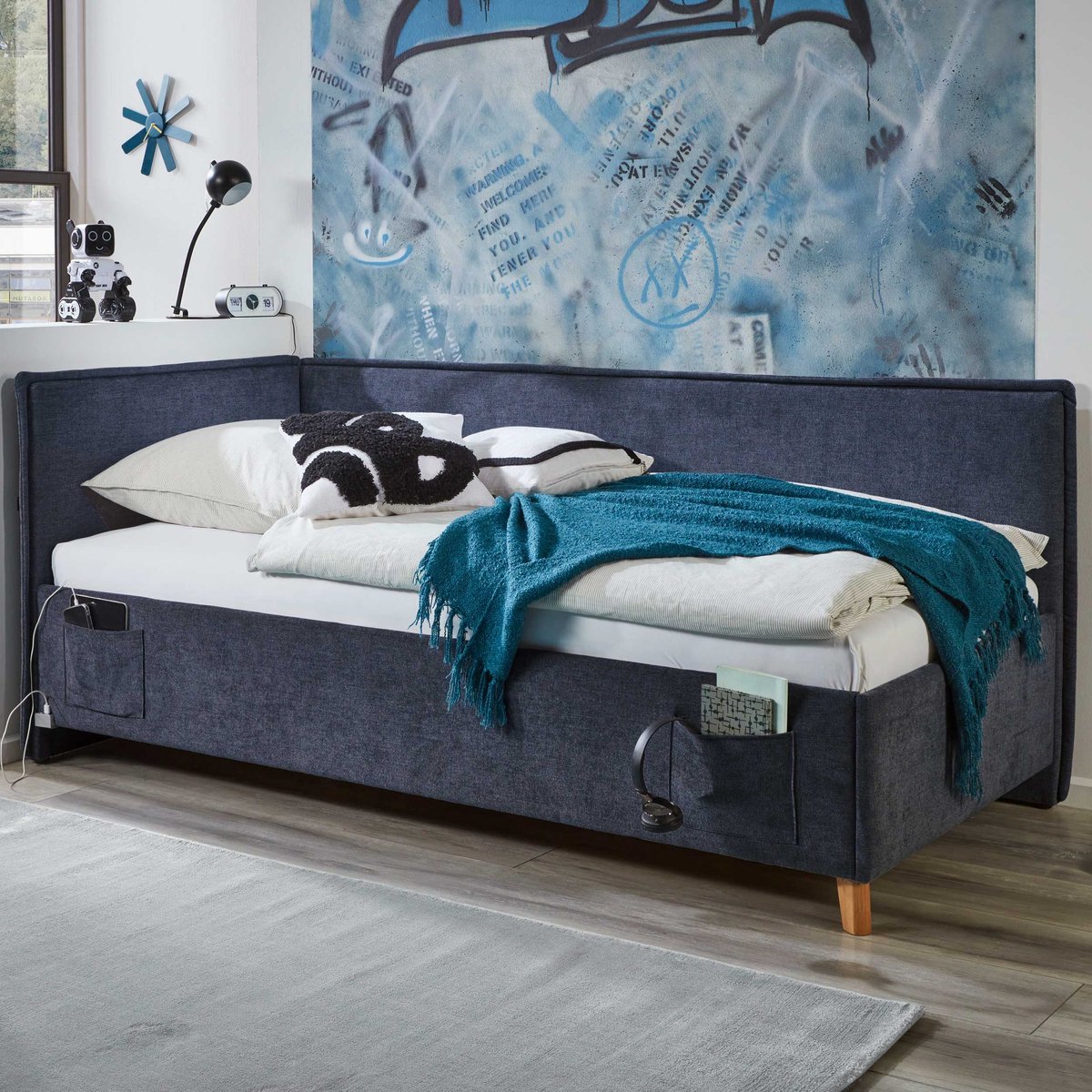 Twijfelaar Ollie | Met rugleuning | 140 x 200 cm | Donkerblauw design - Meise - Tweepersoons gestoffeerd bed - Blauw - Stof Tweepersoons Normaal bed