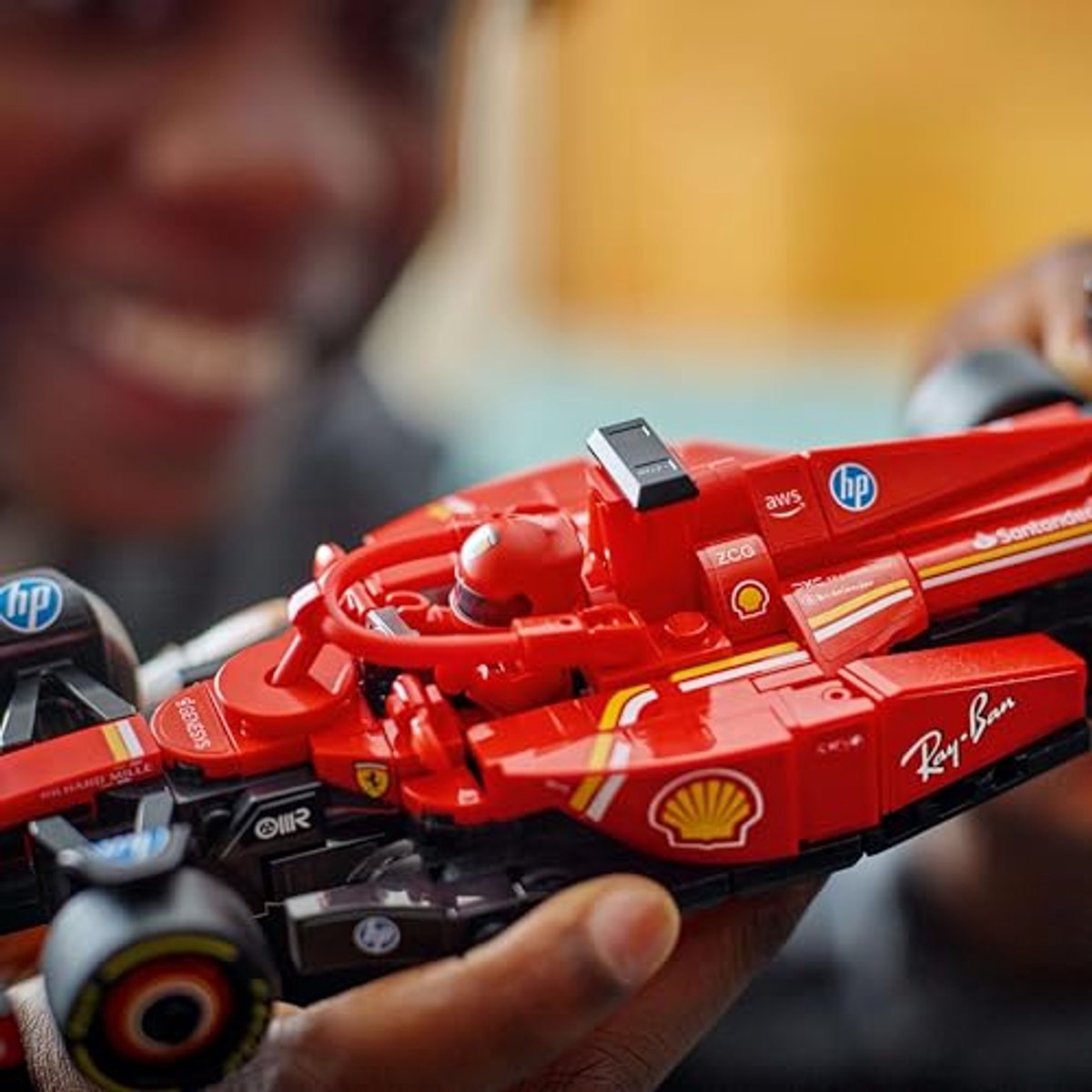 LEGO Speed Champions Ferrari SF-24 F1 Racewagen Set - 77242 — afbeelding 16