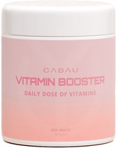 Cabau - Vitamin Booster - Red Fruits - 24 Vitamines & Mineralen - 300 g (40 Doseringen) - Ondersteunt Immuunsysteem & Sterke Botten - Makkelijk & snel