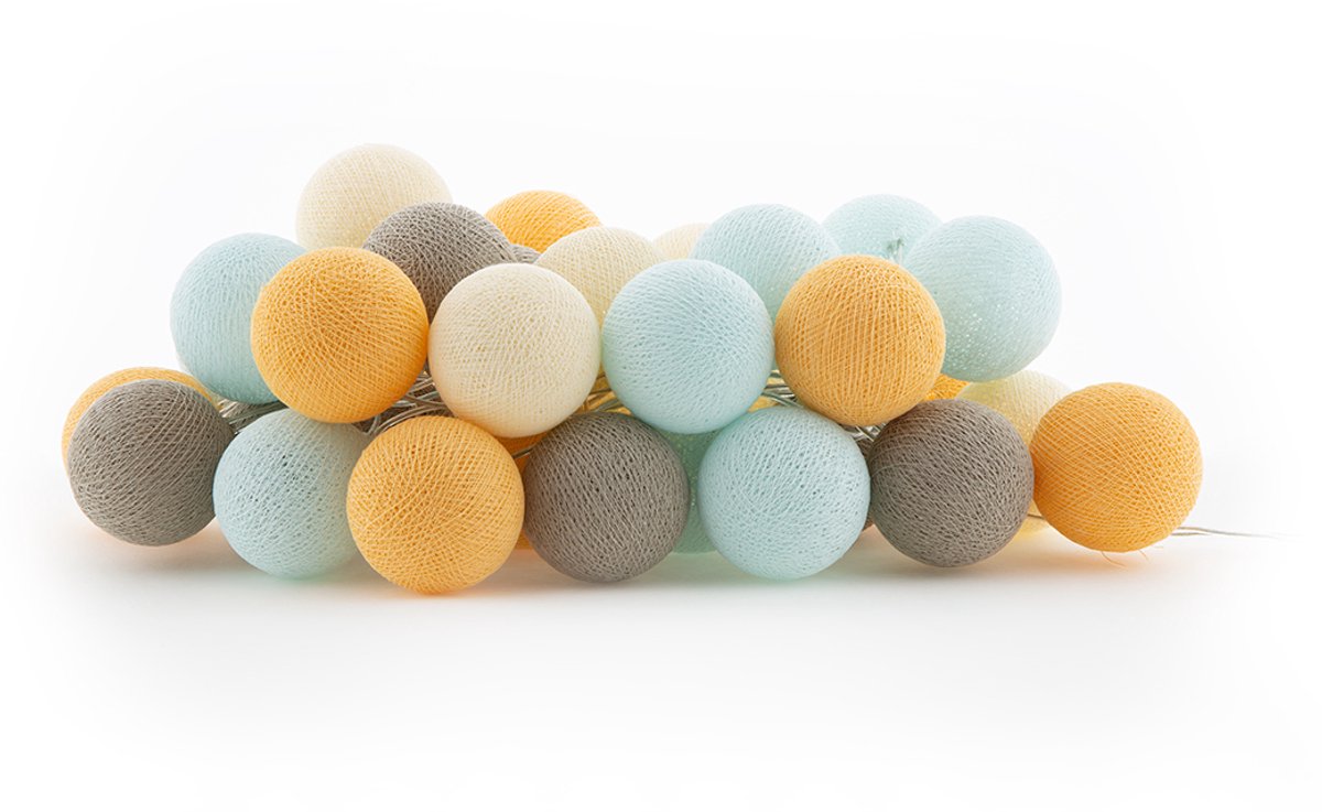 Cotton Ball Lights - LED lichtslinger voor binnen - Handgemaakt en Fairtrade - 50 lampjes - Beach
