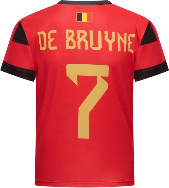 Rood voetbalshirt met op de achterkant 'DE BRUYNE' en nummer 7 in geel.