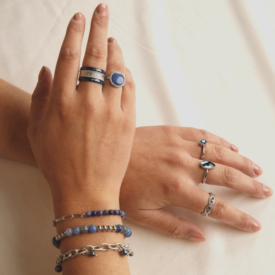 My Bendel Bague torsadée argentée avec goutte de pierre de cristal bleue - Bague argentée avec bord torsadé et pierre de verre bleue - Avec emballage cadeau luxueux