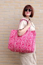 Roze watercolor print schoudertas - quilted shopper - STUDIO Ivana - schoudertas van textiel - grote tas roze