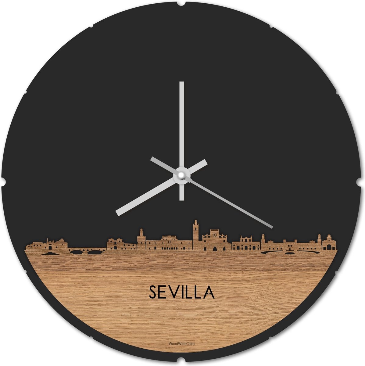 Skyline Klok Rond Sevilla Eikenhout - Ø 44 cm - Stil uurwerk - Wanddecoratie - Meer steden beschikbaar - Woonkamer idee - Woondecoratie - City Art - Steden kunst - Cadeau voor hem - Cadeau voor haar - Jubileum - Trouwerij - Housewarming -