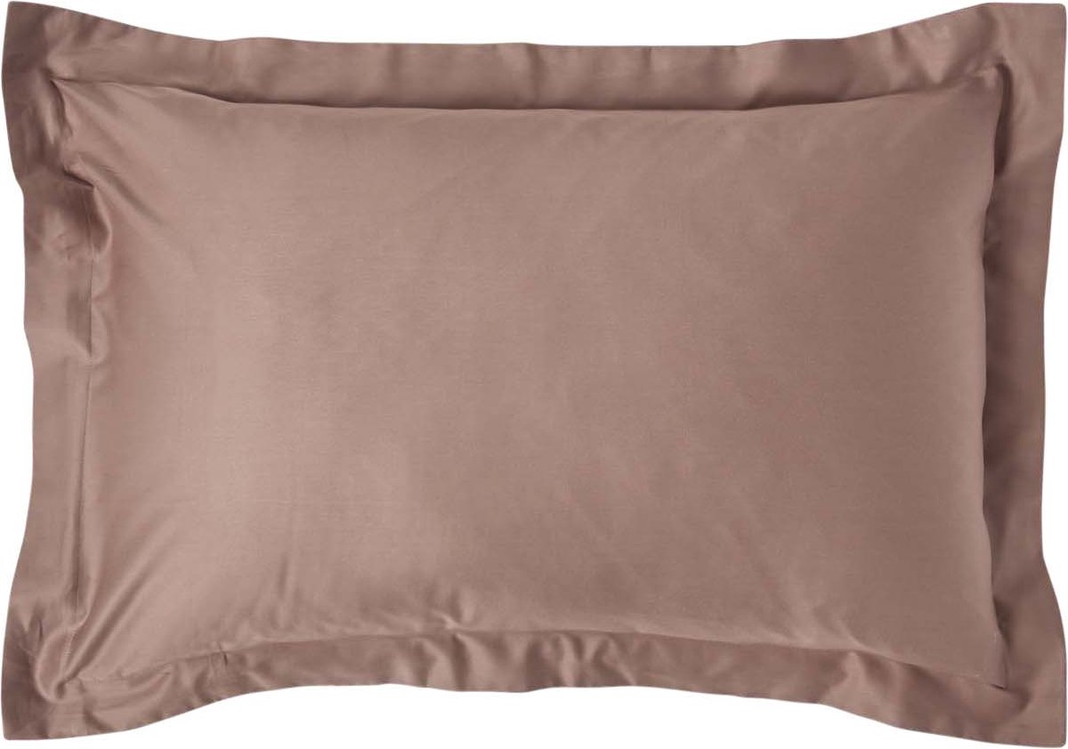 Homescapes Biologisch Kussensloop 50x75 cm met Sierrand – Bruin – 100% Egyptisch Katoen Satijn – Draaddichtheid 400