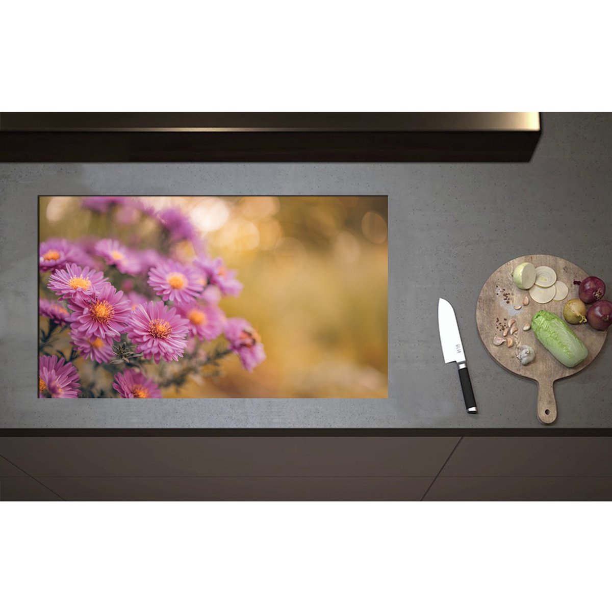 Inductieplaat Beschermer - Bos van Paarse Madeliefjes - 85x50 cm - 2 mm Dik - Inductie Beschermer - Bescherming Inductiekookplaat - Kookplaat Beschermer van Wit Vinyl