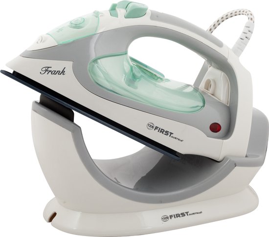 Russell Hobbs Upright Steam Mop, 1.4kW Power, 380ml Water Tank, 30-Second Heat-u