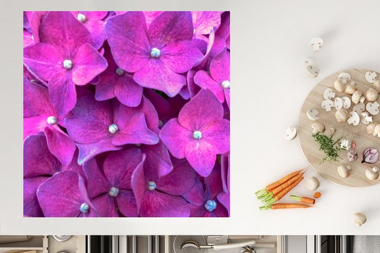 KitchenYeah® Inductie beschermer 78x78 cm - Close-up roze hortensia bloemen - Kookplaataccessoires - Afdekplaat voor kookplaat - Inductiebeschermer - Inductiemat - Inductieplaat mat