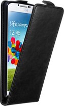 Cadorabo Hoesje geschikt voor Samsung Galaxy S4 in ZWARTE NACHT - Beschermhoes in flip design Case Cover met magnetische sluiting