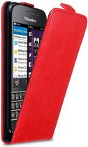 Cadorabo Hoesje geschikt voor Blackberry Q10 in APPEL ROOD - Beschermhoes in flip design Case Cover met magnetische sluiting