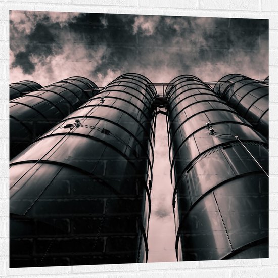 WallClassics - Muursticker - Industrie Torens - 100x100 cm Foto op Muursticker