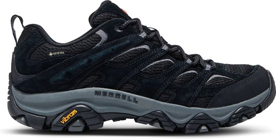 Zwarte Merrell wandelschoen met 'GORE-TEX' en 'Vibram' logo's.