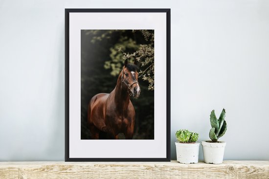 Image encadrée - Tableau portrait cheval brun cadre photo noir avec passe partout blanc 40x60 40x60 cm - Affiche encadrée (Décoration murale salon / chambre)