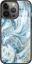 Casimoda® hoesje - Geschikt voor iPhone 13 Pro - Marble Sea - Luxe Hard Case Zwart - Backcover telefoonhoesje - Blauw