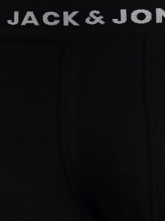 Detail van een zwarte Jack & Jones boxer met stiksels en logoband.