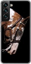 Geschikt voor Samsung Galaxy S22 hoesje - Paard - Halster - Vlekken - Siliconen Telefoonhoesje