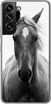 Geschikt voor Samsung Galaxy S22 Plus hoesje - Paard - Dier - Zwart - Wit - Siliconen Telefoonhoesje