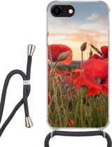 Coque avec cordon iPhone 7 - Coucher de soleil derrière les beaux coquelicots - Siliconen - Bandoulière - Coque arrière avec cordon - Coque pour téléphone avec cordon - Coque avec corde