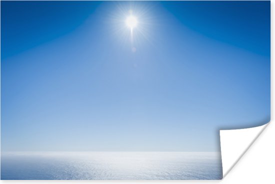 Strakblauwe lucht boven de oceaan Poster 60x40 cm - Foto print op Poster (wanddecoratie woonkamer / slaapkamer) / Zon Poster