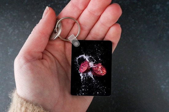 Porte-clés - Grenade - Fruit - Water - Zwart - Violet - Distribution Cadeaux - Plastique