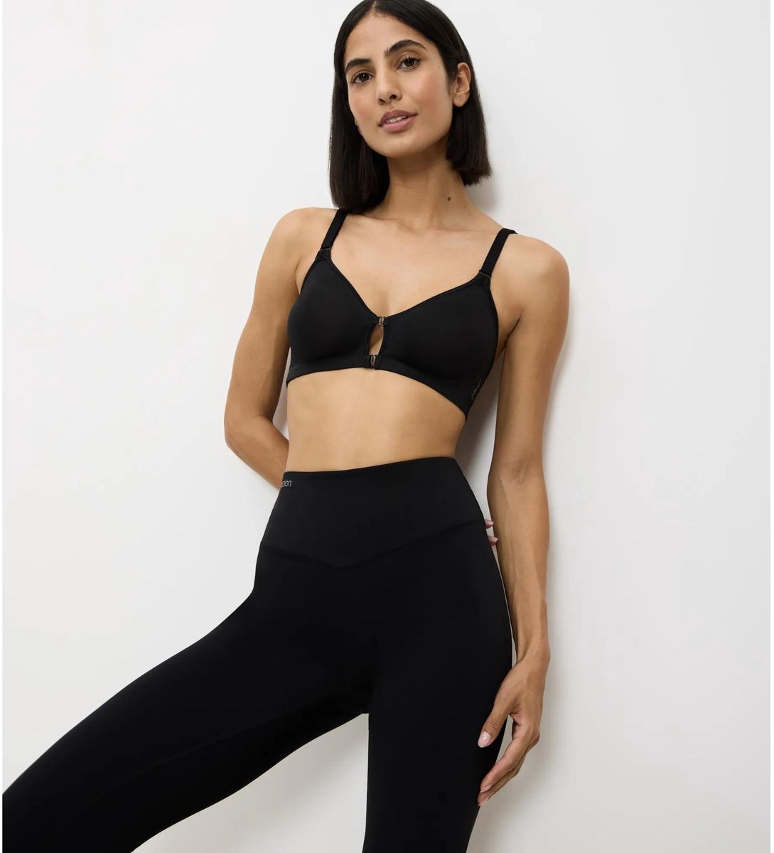Triumph Bügelloser BH Triaction Fitness Zwart